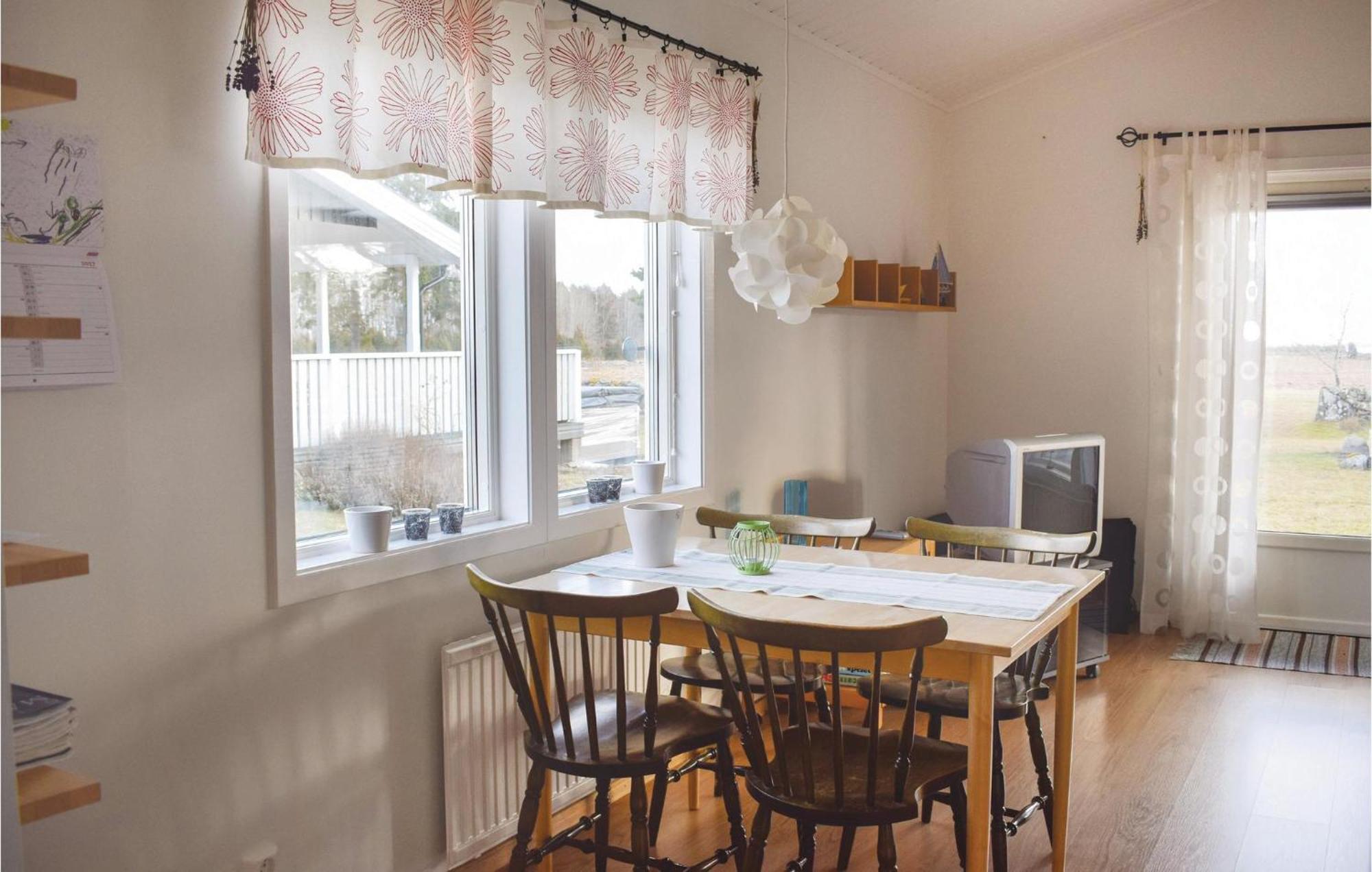 Amazing Home In Loettorp With House Sea View Exterior photo